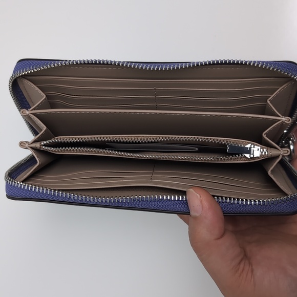 Coach CR622 Long Zip Around Wallet With Checkerboard Print (Last One) - Picture 2 of 12